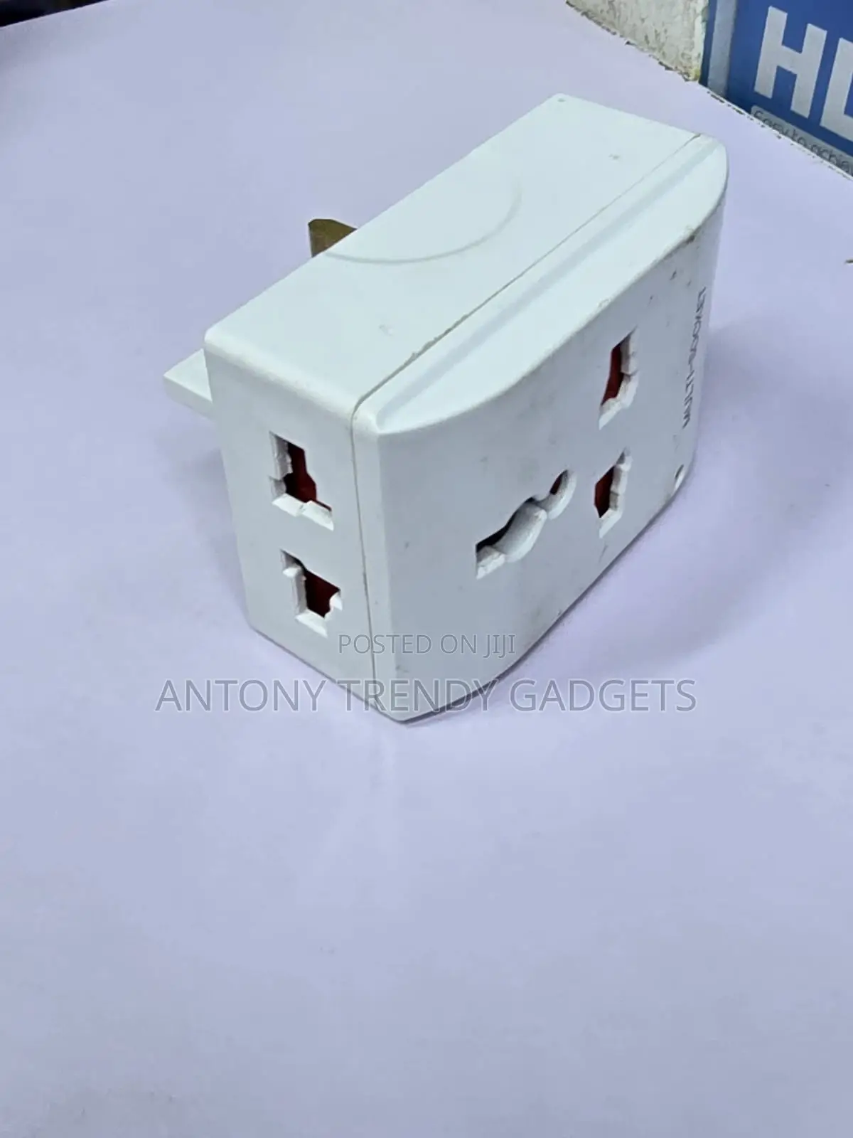 250V Universal Travel Plug Adapter UK US EU Converter