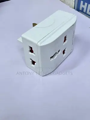 250V Universal Travel Plug Adapter UK US EU Converter