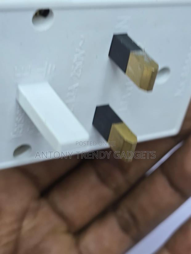 13A Multi Socket Universal Adapter for Home Office