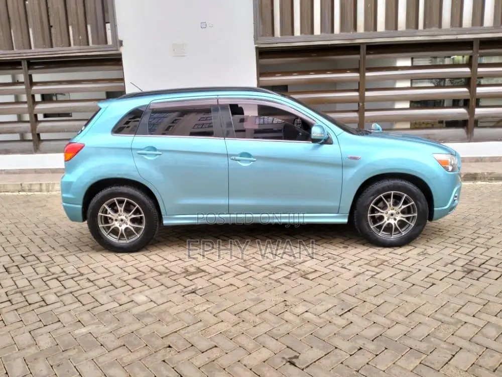 Mitsubishi RVR 2010 Blue