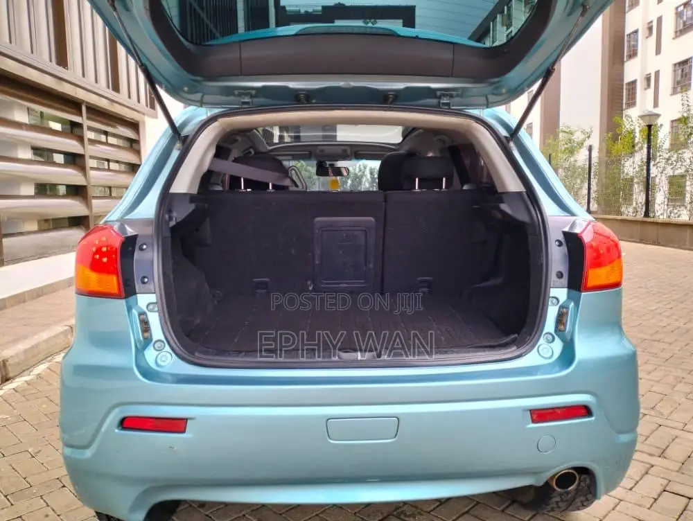 Mitsubishi RVR 2010 Blue