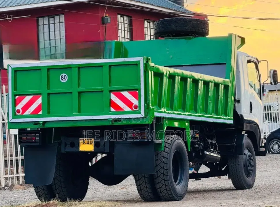 Isuzu FTR Tippa 2021 Local