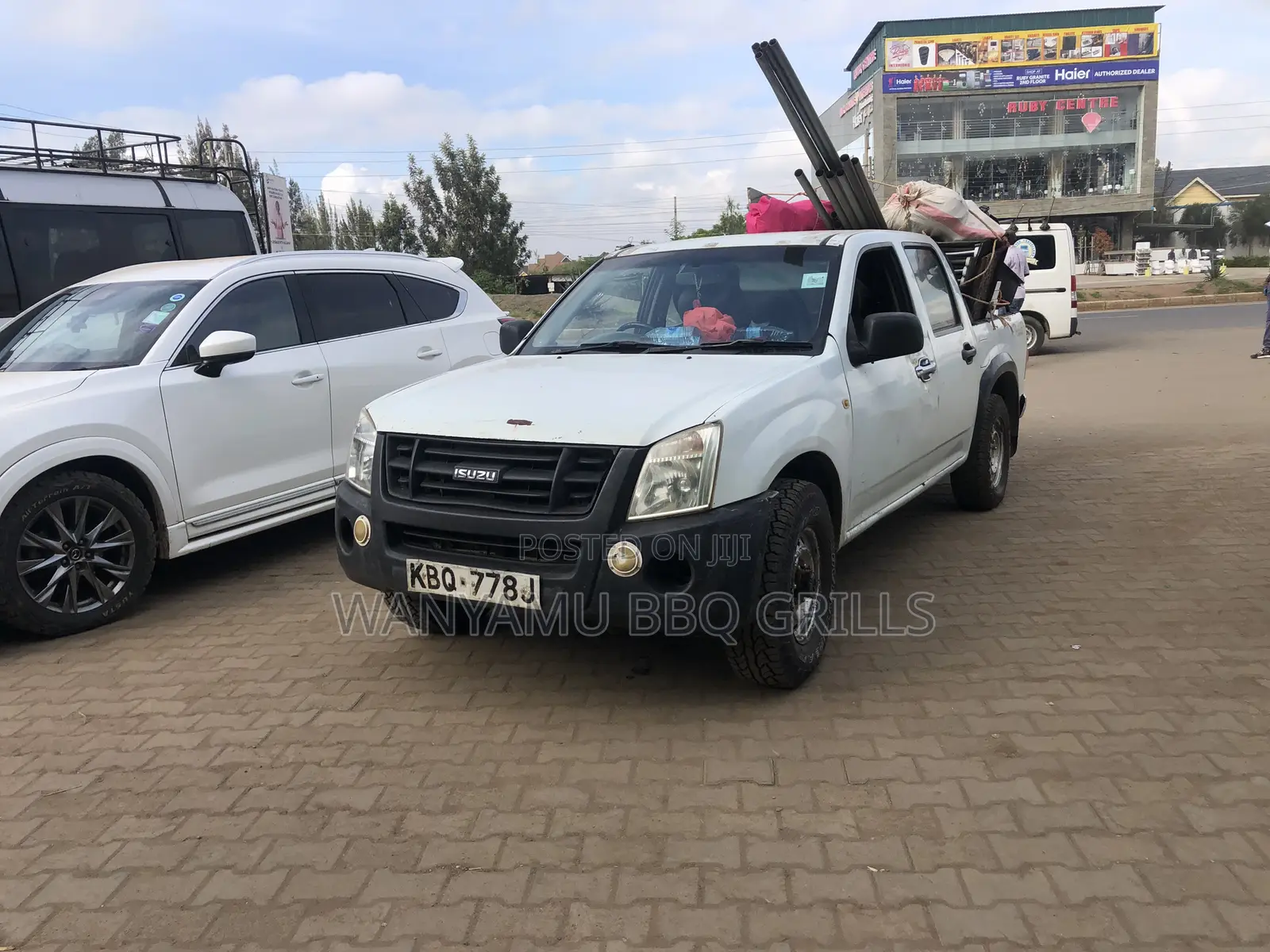 Isuzu D-MAX 2011 White