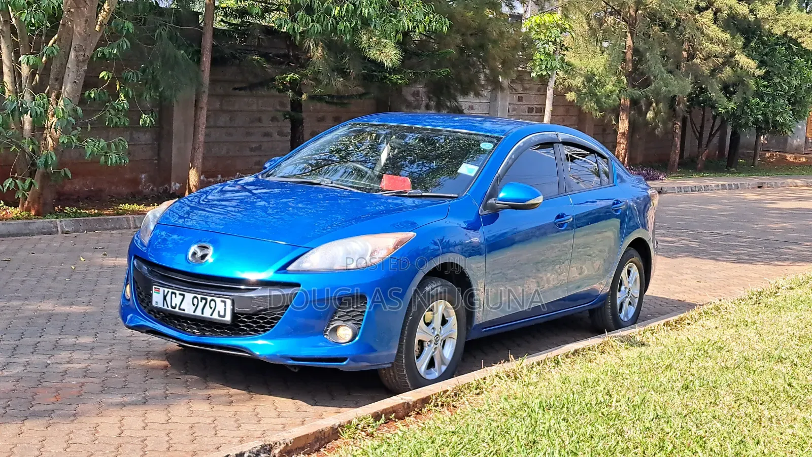 Mazda Axela 2013 Blue