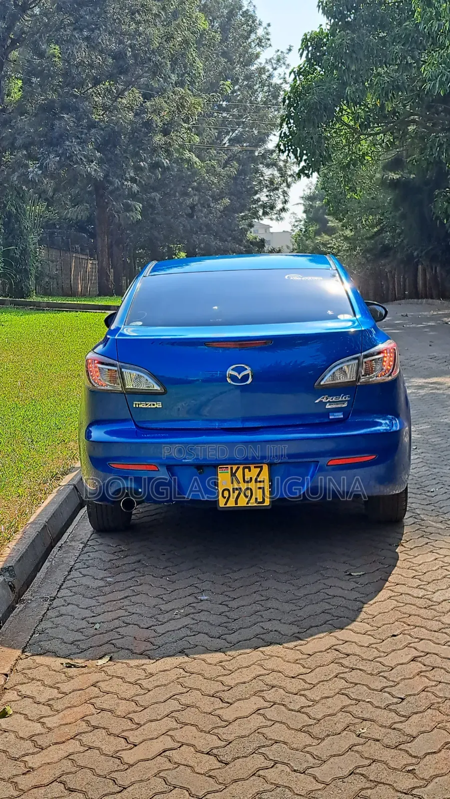 Mazda Axela 2013 Blue