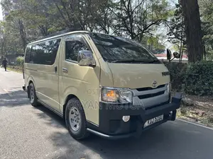 Toyota HiAce 2015 Beige