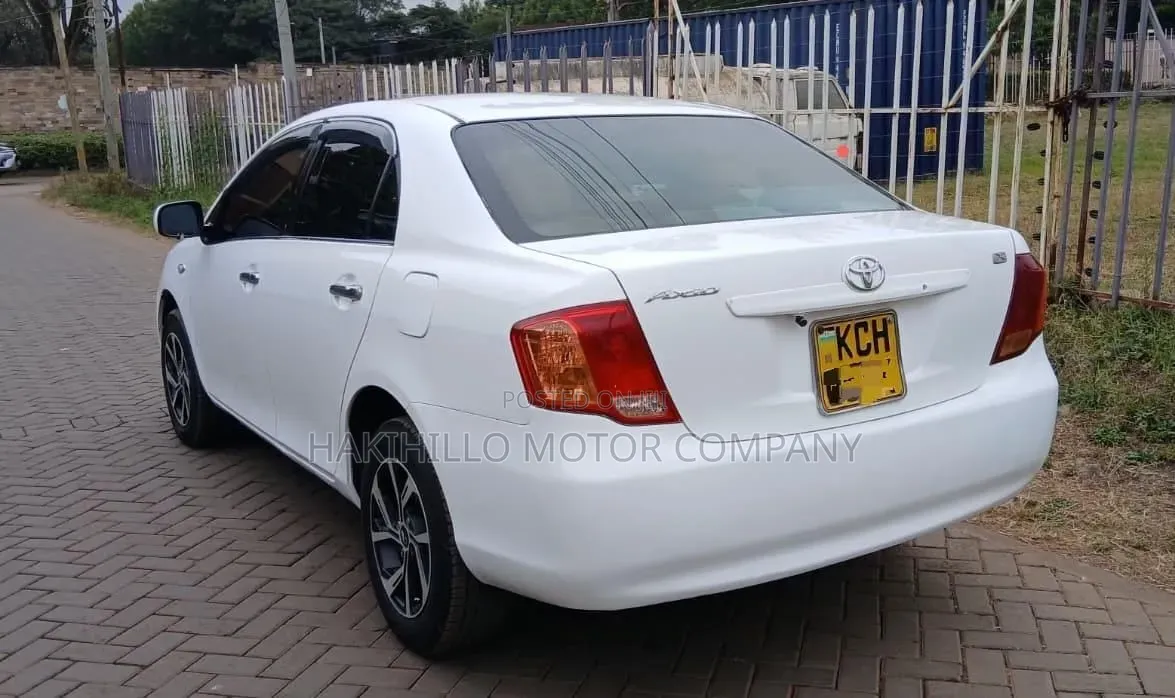 Toyota Axio 2009 White