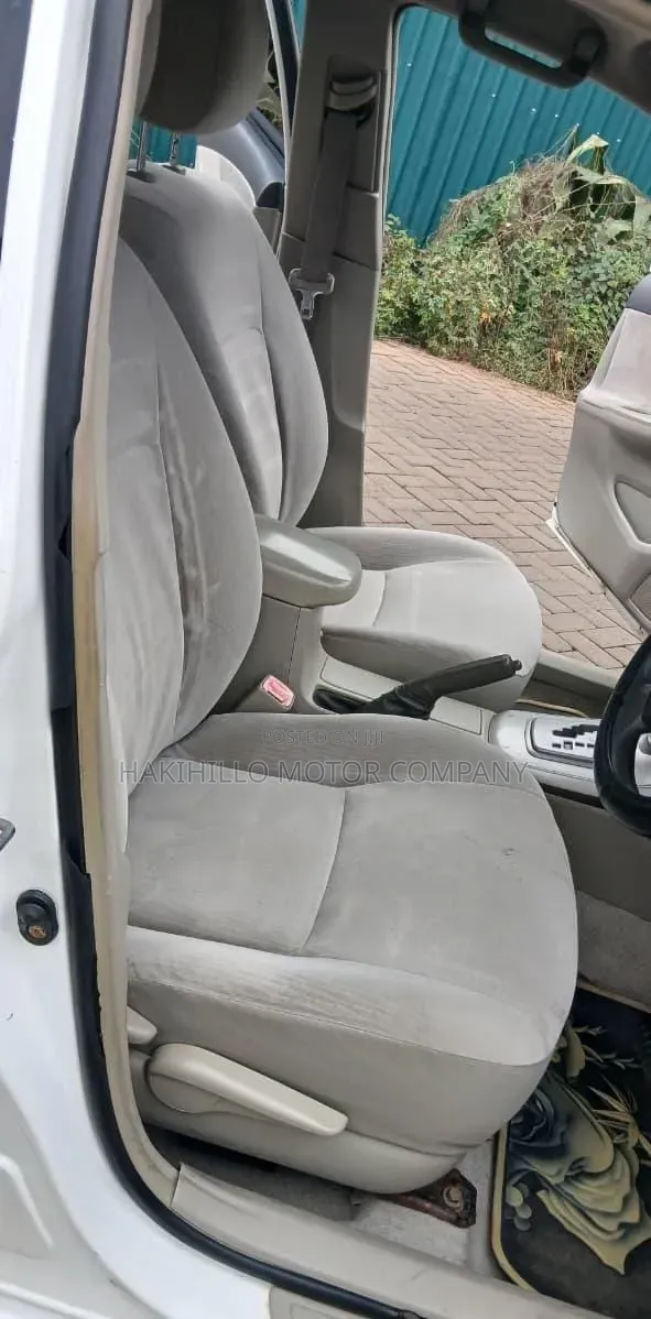Toyota Axio 2009 White