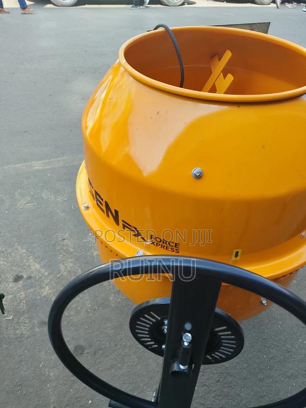 Electric Heavy Commercial Concrete Mixer - thumbnail 2
