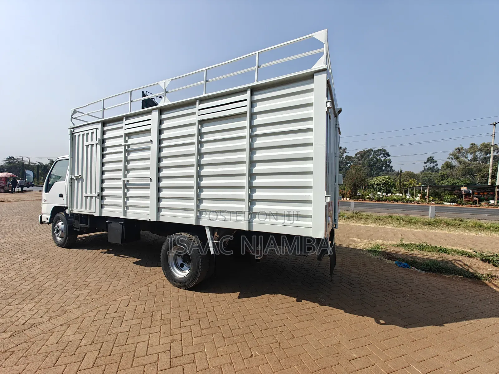 Isuzu NPR Original Cabin