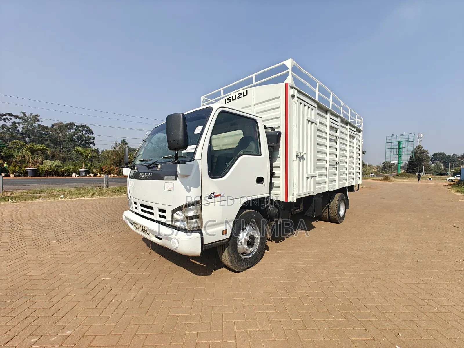 Isuzu NPR Original Cabin
