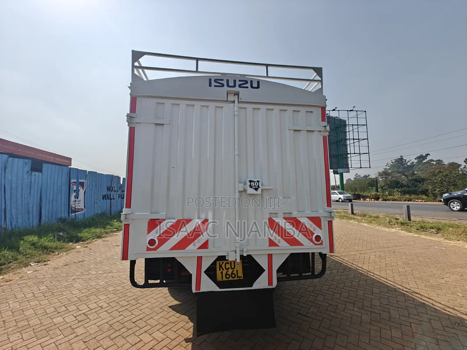 Isuzu NPR Original Cabin