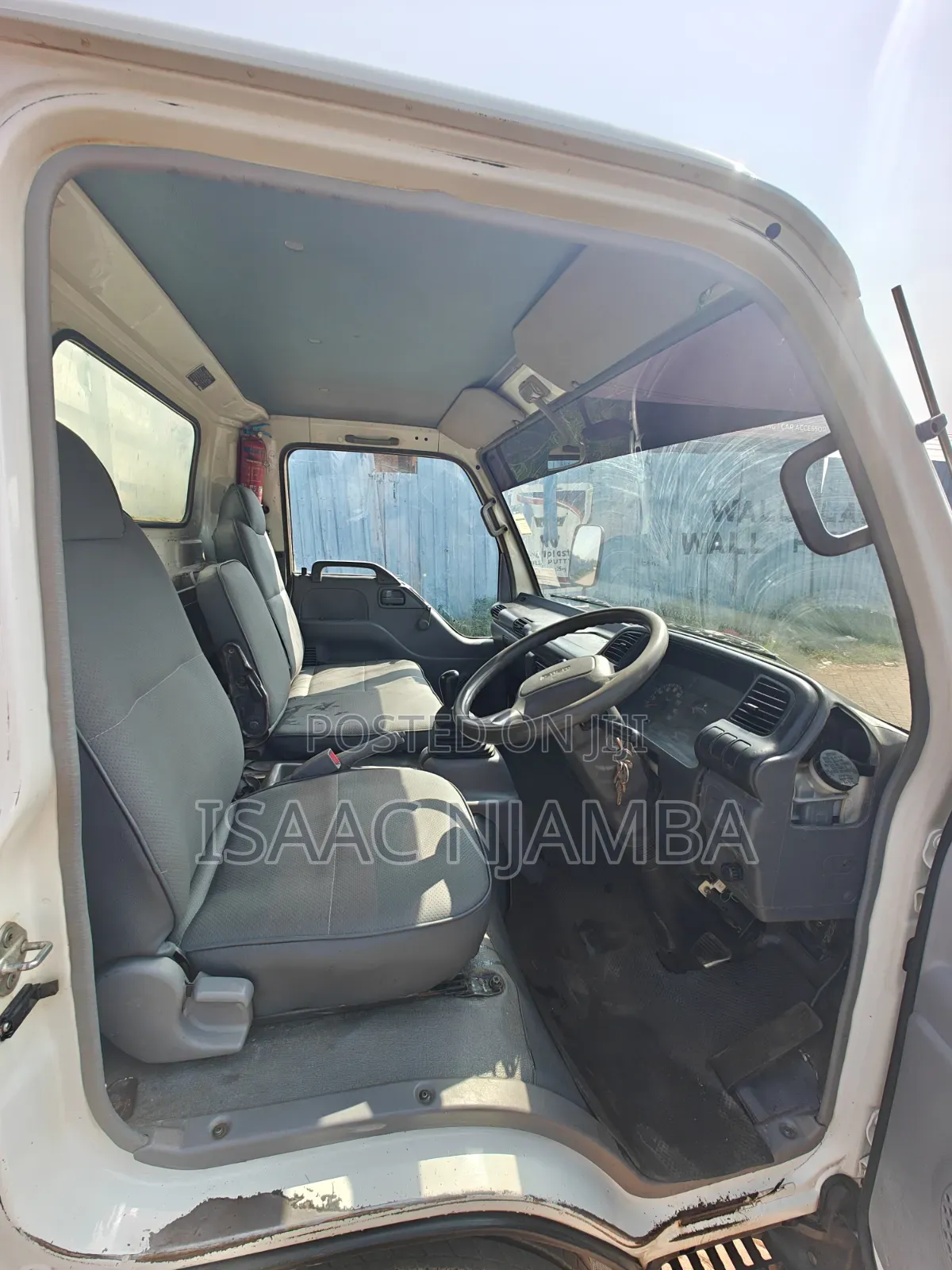 Isuzu NPR Original Cabin