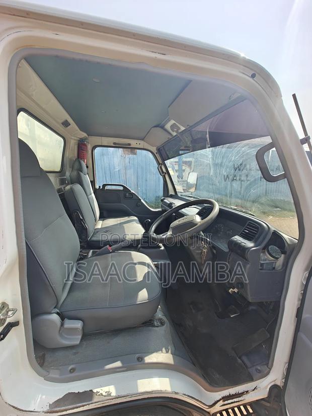 Isuzu NPR Original Cabin - thumbnail 9