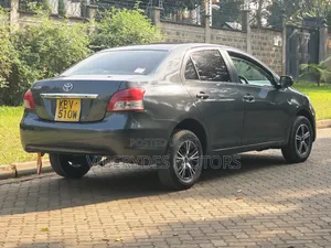 Toyota Belta 2006