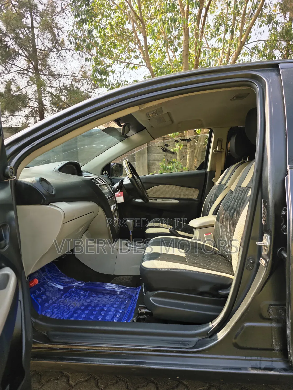 Toyota Belta 2006