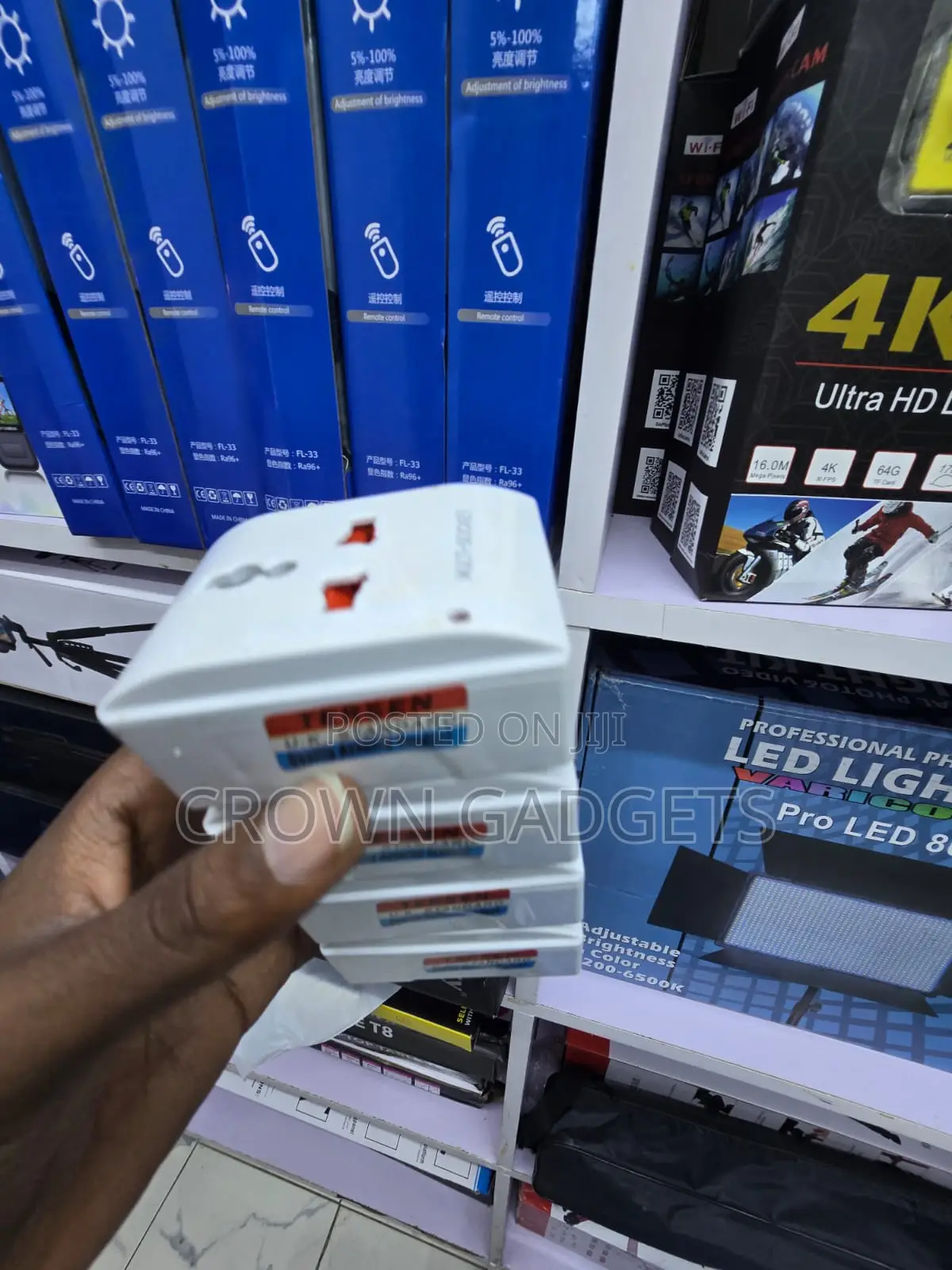 Universal 250V 13A Plug Adapter for International Devices