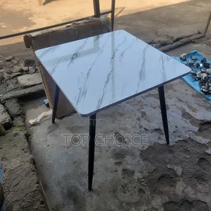 Square Aemes Table