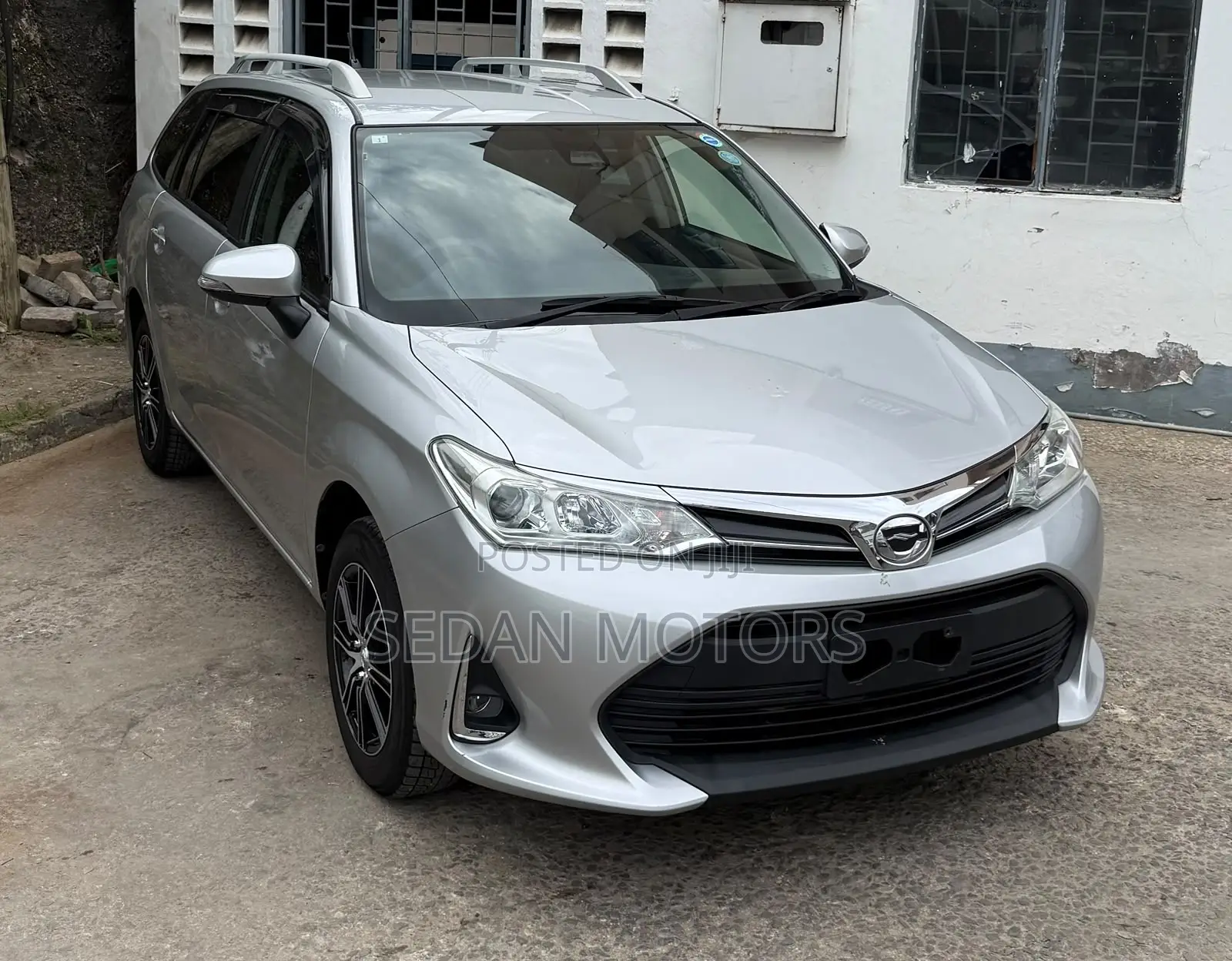 Toyota Corolla Fielder 2019 Silver