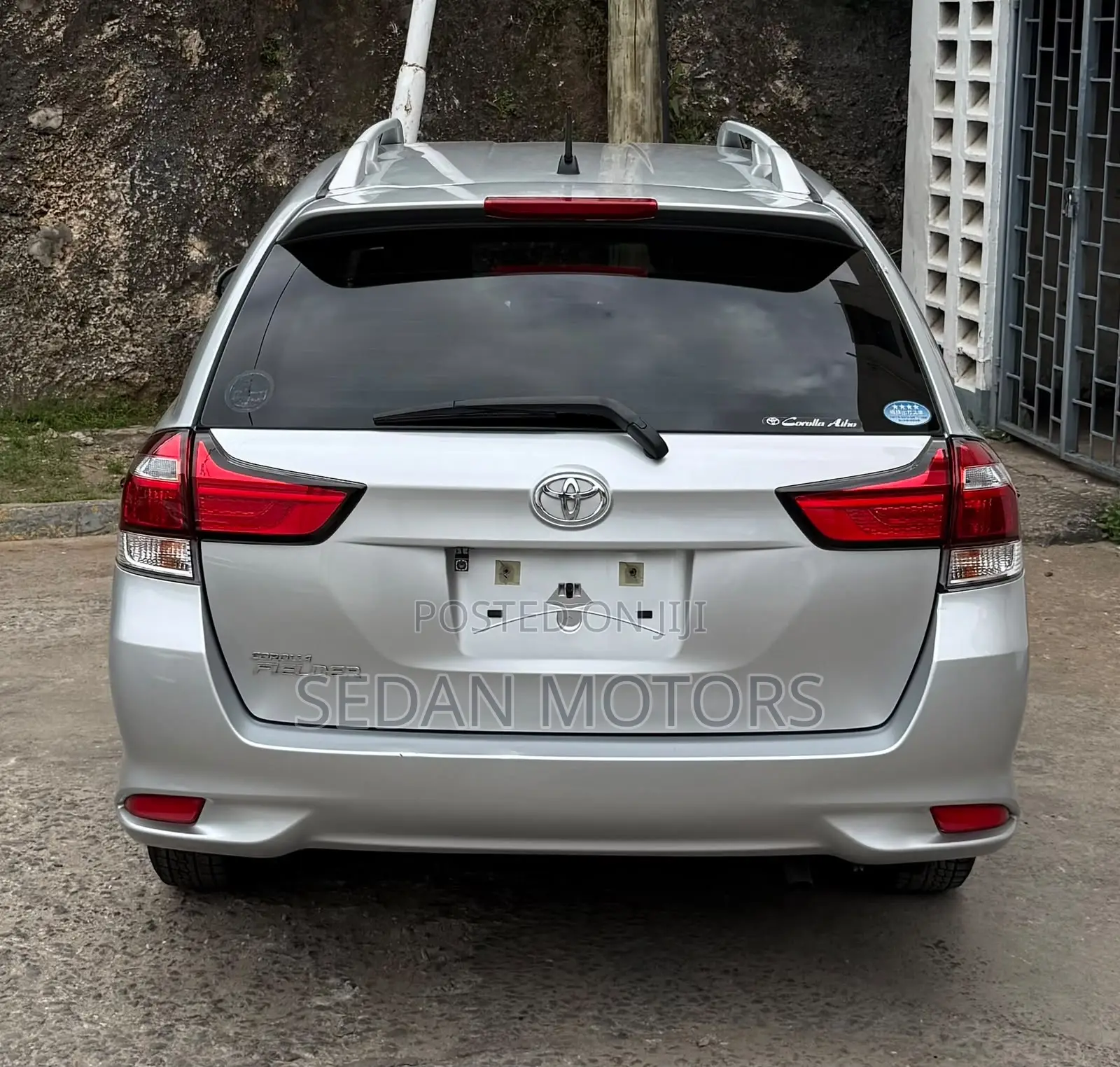 Toyota Corolla Fielder 2019 Silver