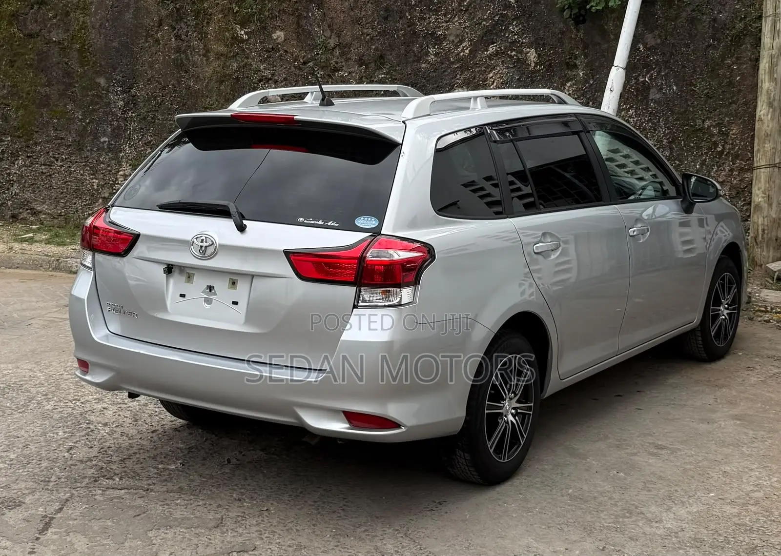 Toyota Corolla Fielder 2019 Silver