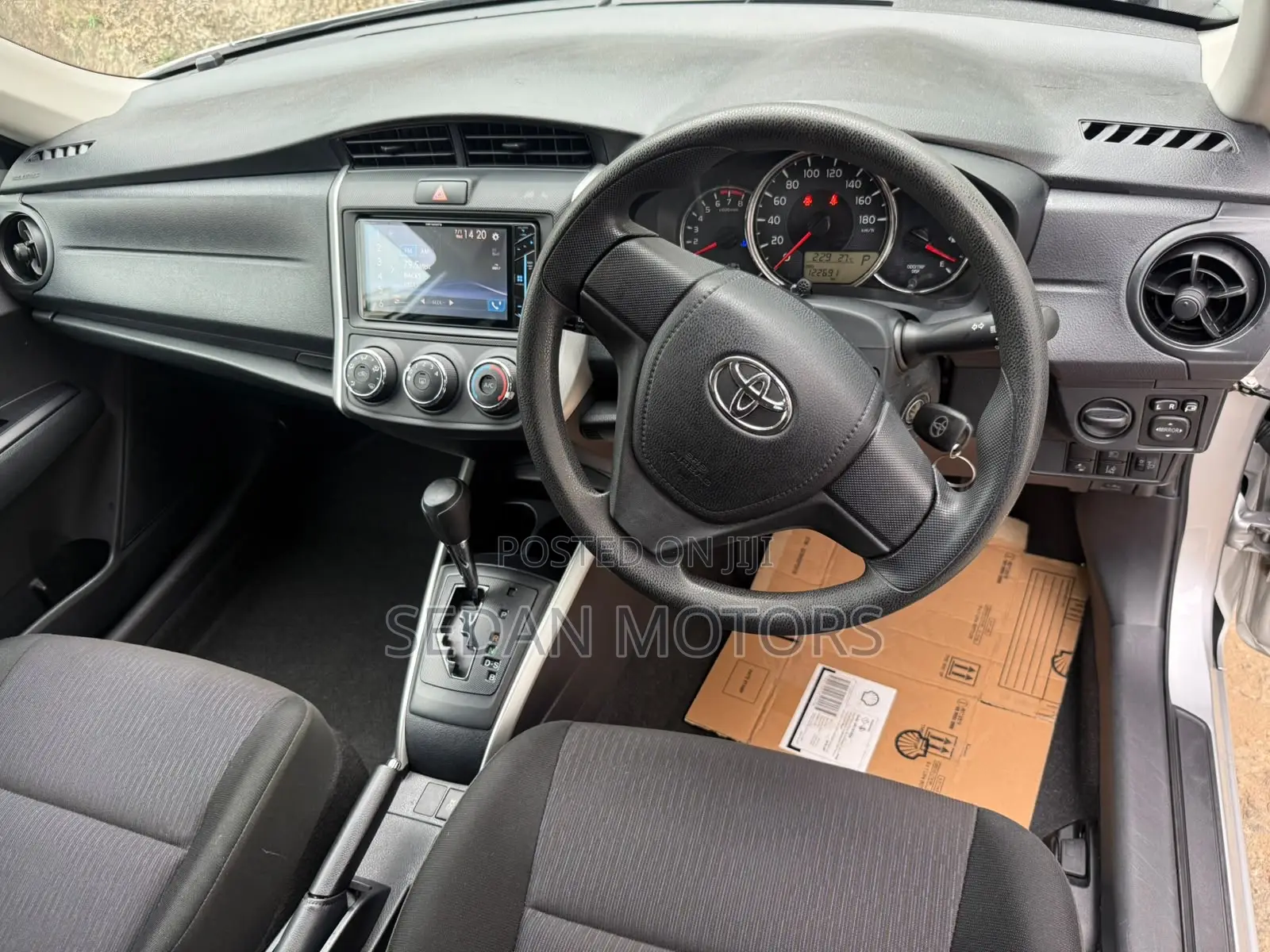 Toyota Corolla Fielder 2019 Silver