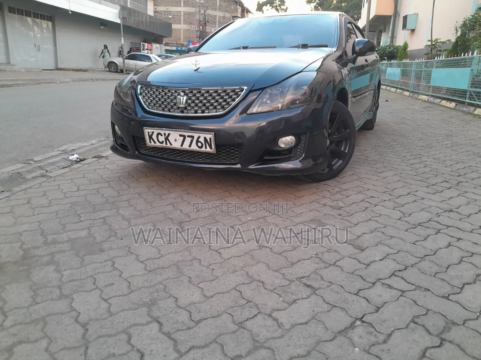 Toyota Crown 2010 Black