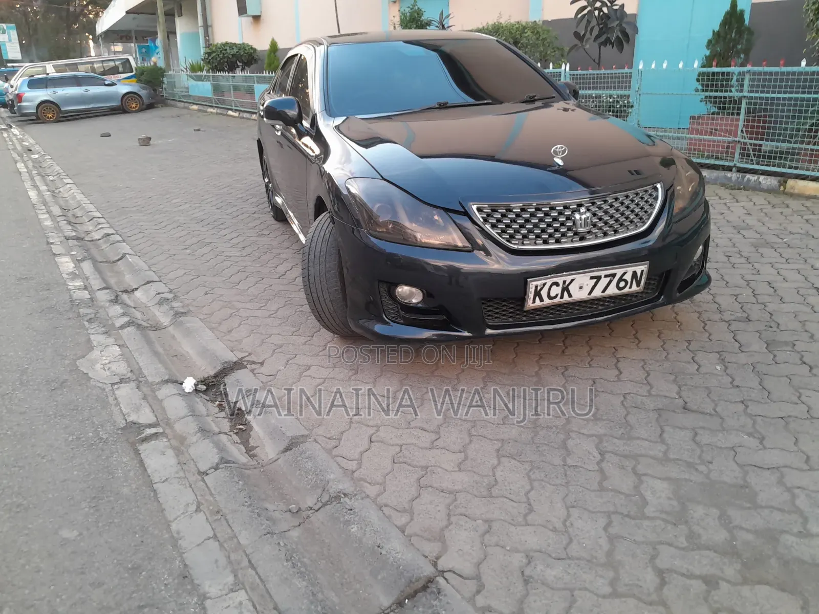 Toyota Crown 2010 Black