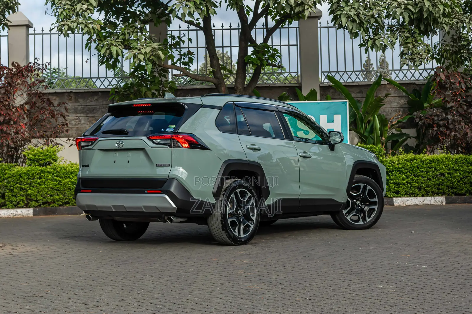 Toyota RAV4 2019 Green
