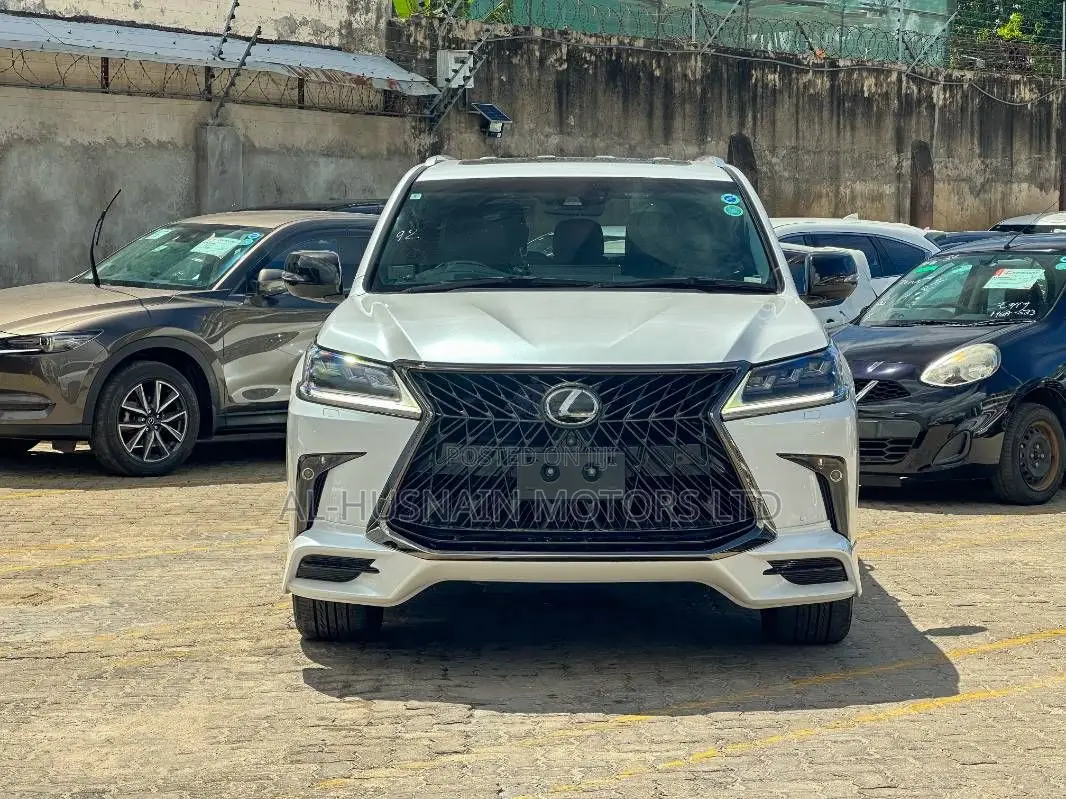 Lexus LX 570 AWD 2020 Pearl