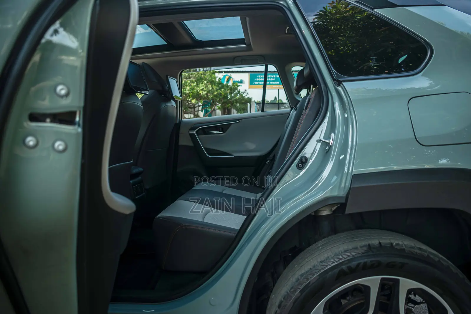Toyota RAV4 2019 Green
