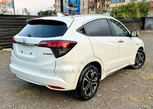 Honda Vezel 1.5 Hybrid 2WD 2019 Pearl