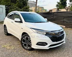 Honda Vezel 1.5 Hybrid 2WD 2019 Pearl
