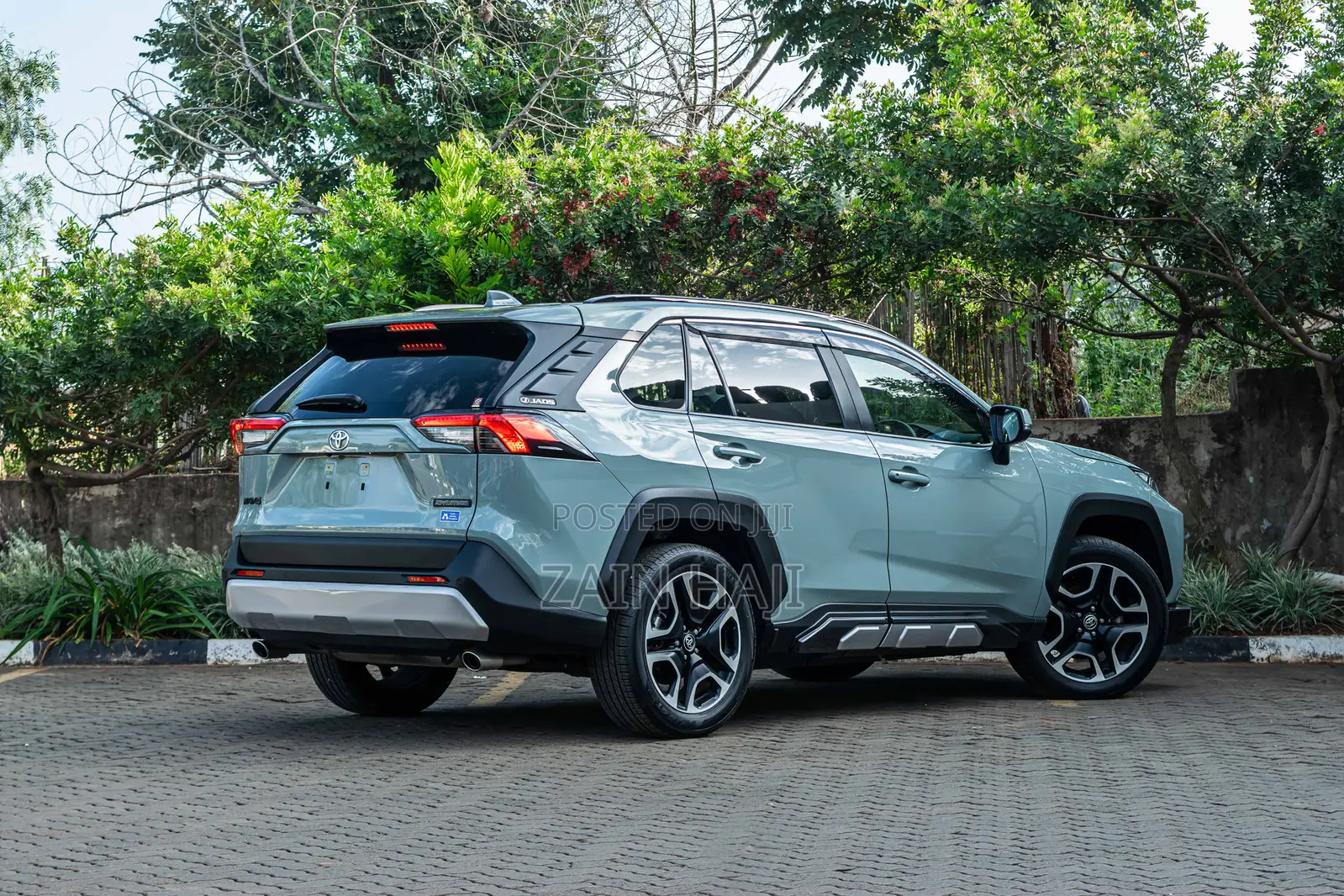 Toyota RAV4 Adventure 2021 Green