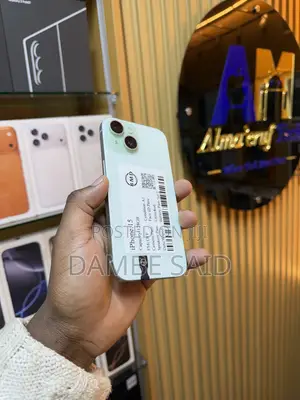 Apple iPhone 15 256 GB Green