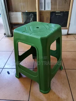 Plastic Stool / Portable Plastic Seat