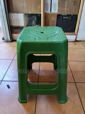 Plastic Stool / Portable Plastic Seat