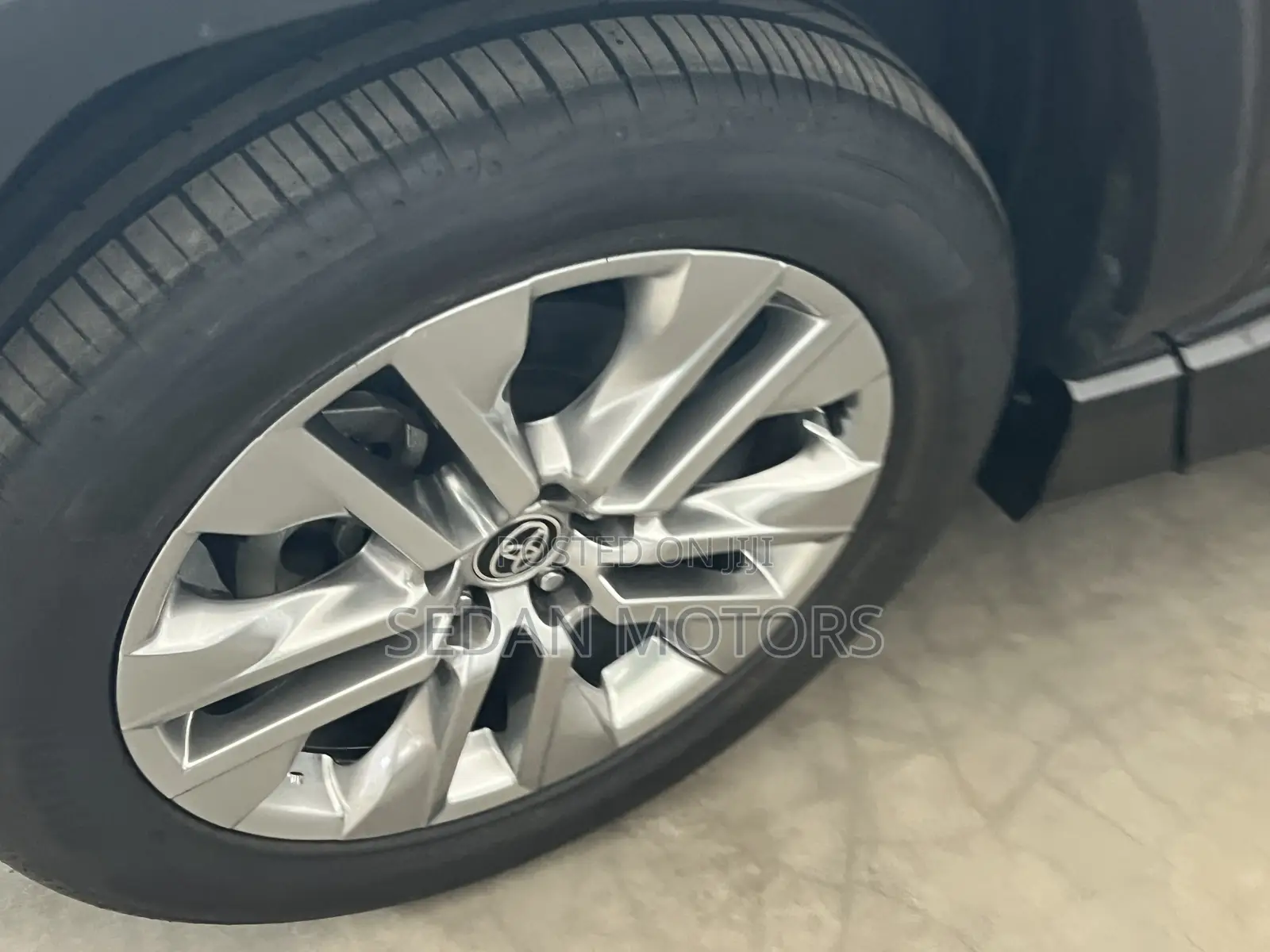 Toyota RAV4 2020 Gray
