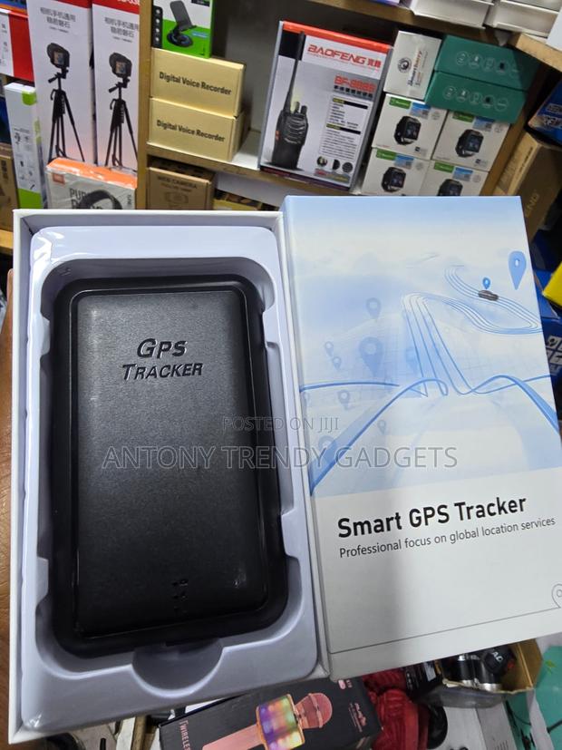 P11 Magnetic GPS Tracker With 20000mAh Long Battery - thumbnail 2