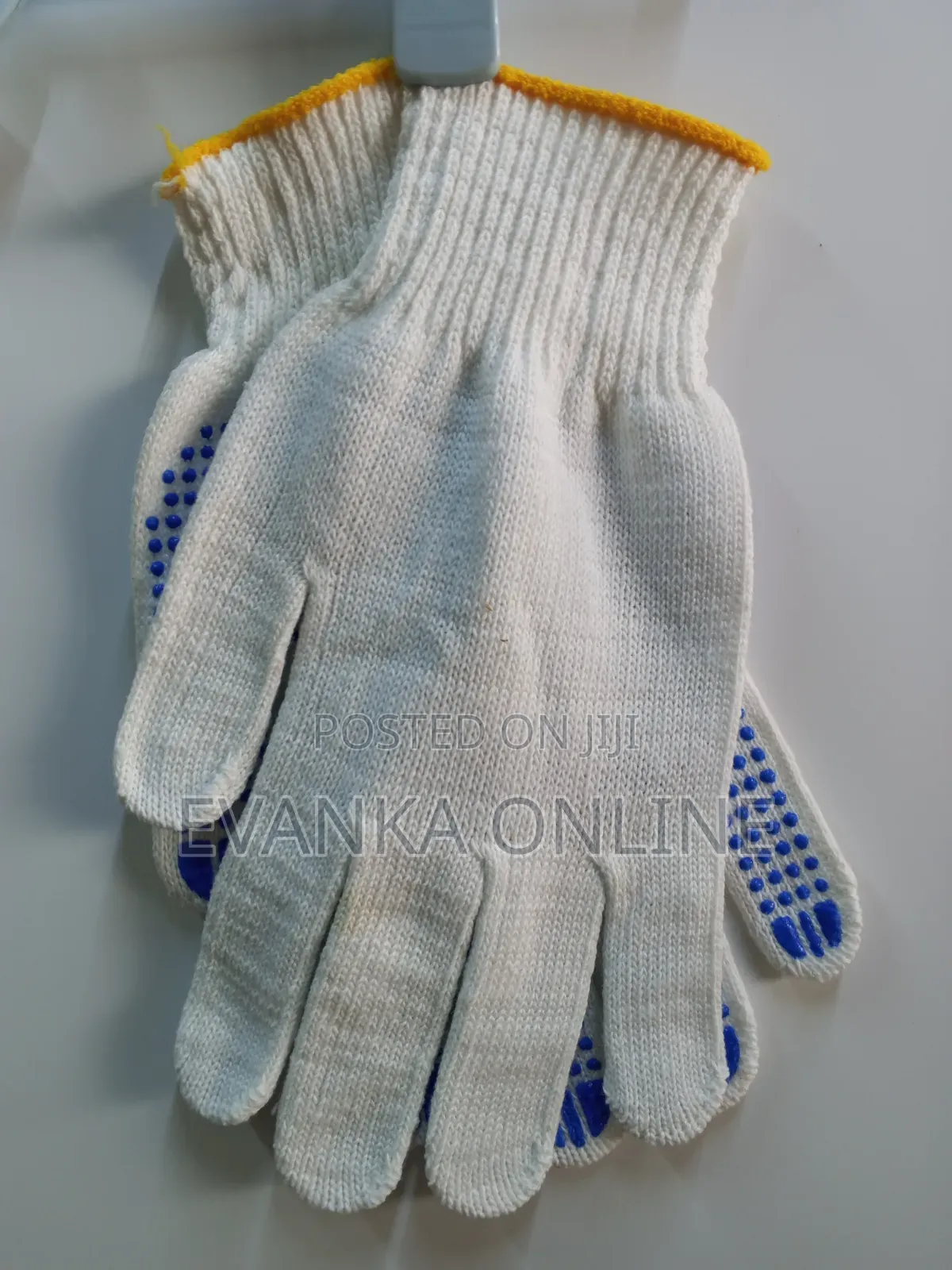 Cotton Dotted Gloves