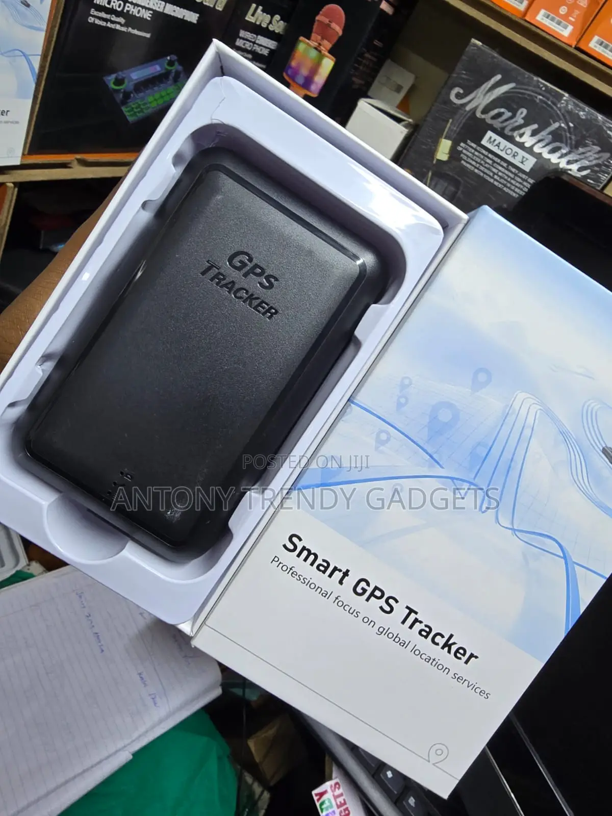 P11 Real-Time 4G GPS Vehicle Tracker With Strong Magnets