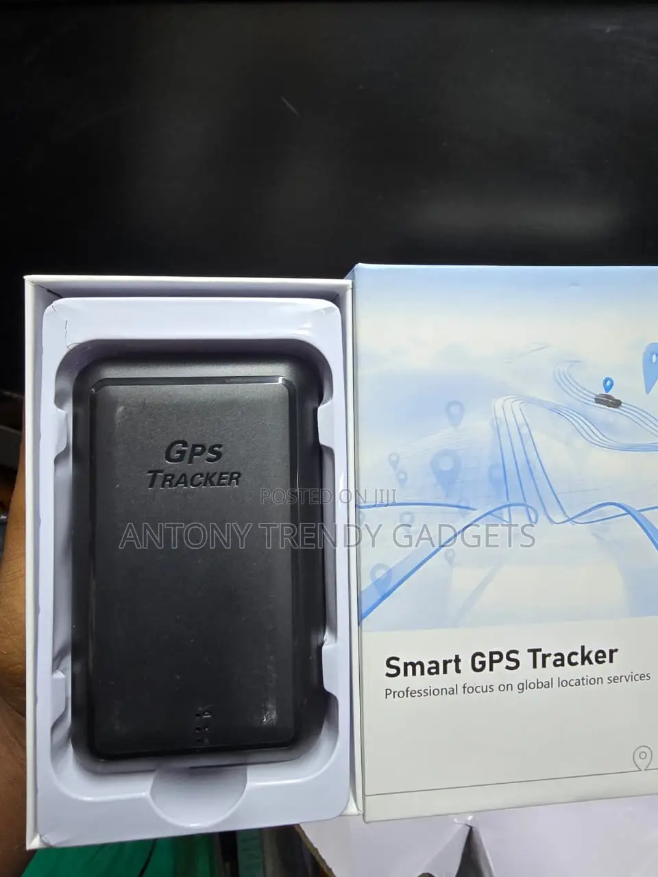 P11 Smart GPS Tracker for Car Fleet Asset Tracking