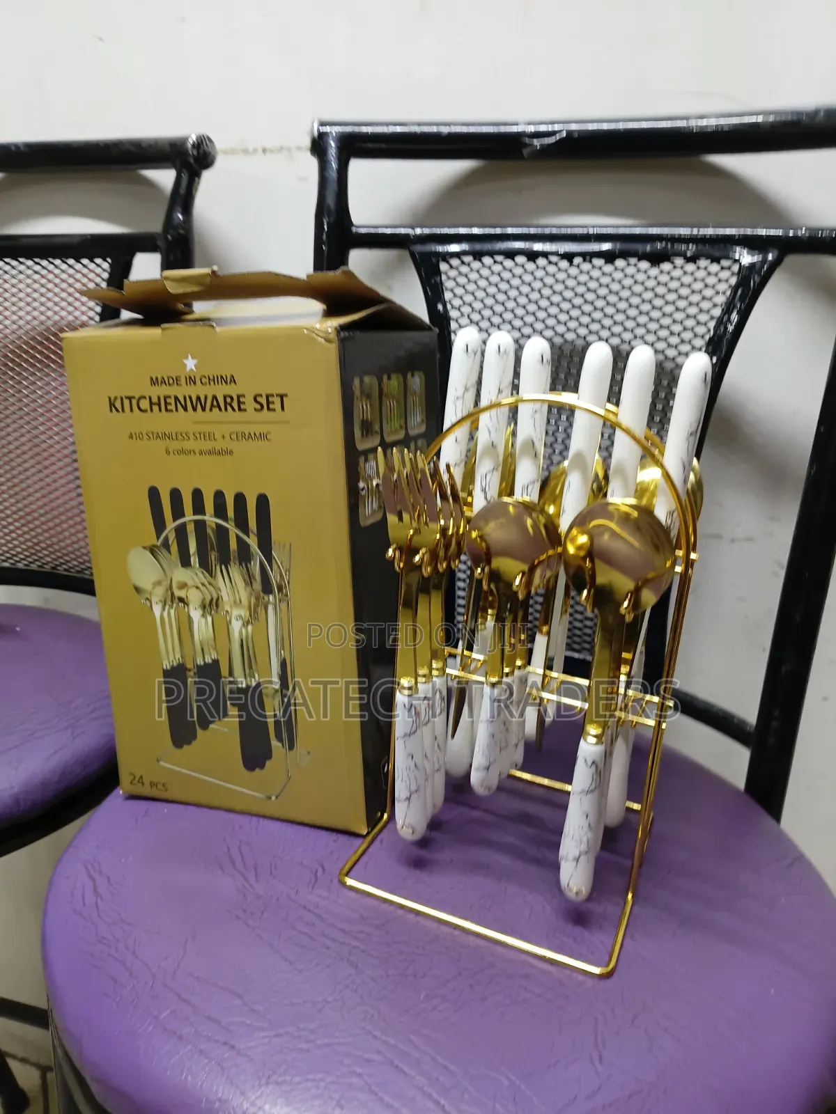 24PCS Gold Kitchen Cutlery Set With Stand