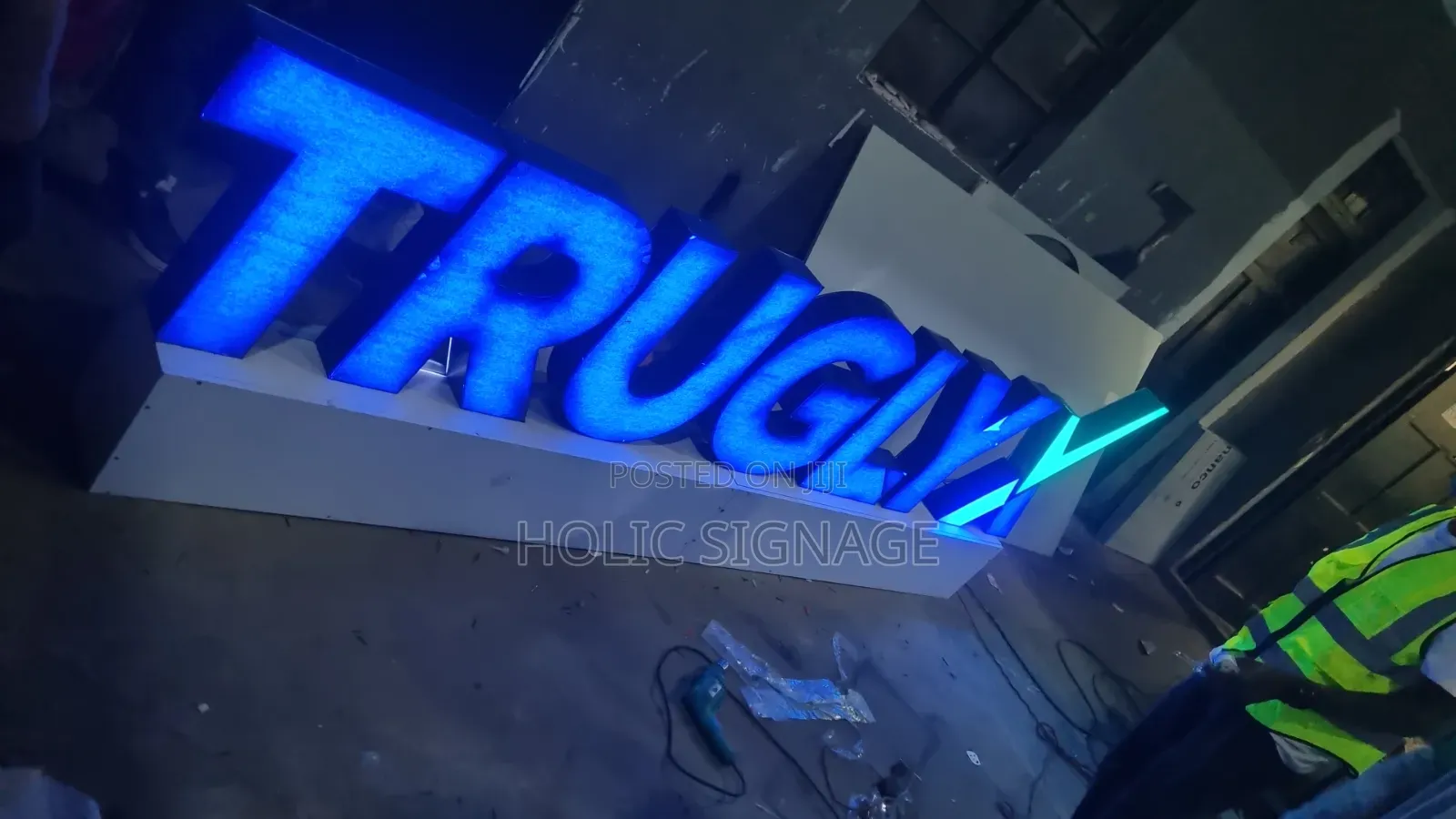 Sign Maker