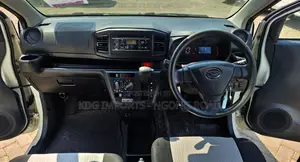 Daihatsu Mira 2019