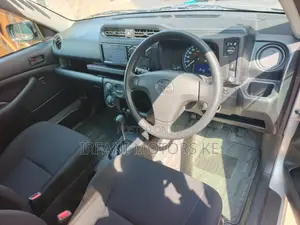 Toyota Probox 1.5 Hybrid DX 2019 Silver