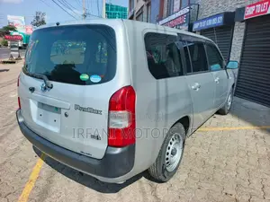 Toyota Probox 1.5 Hybrid DX 2019 Silver