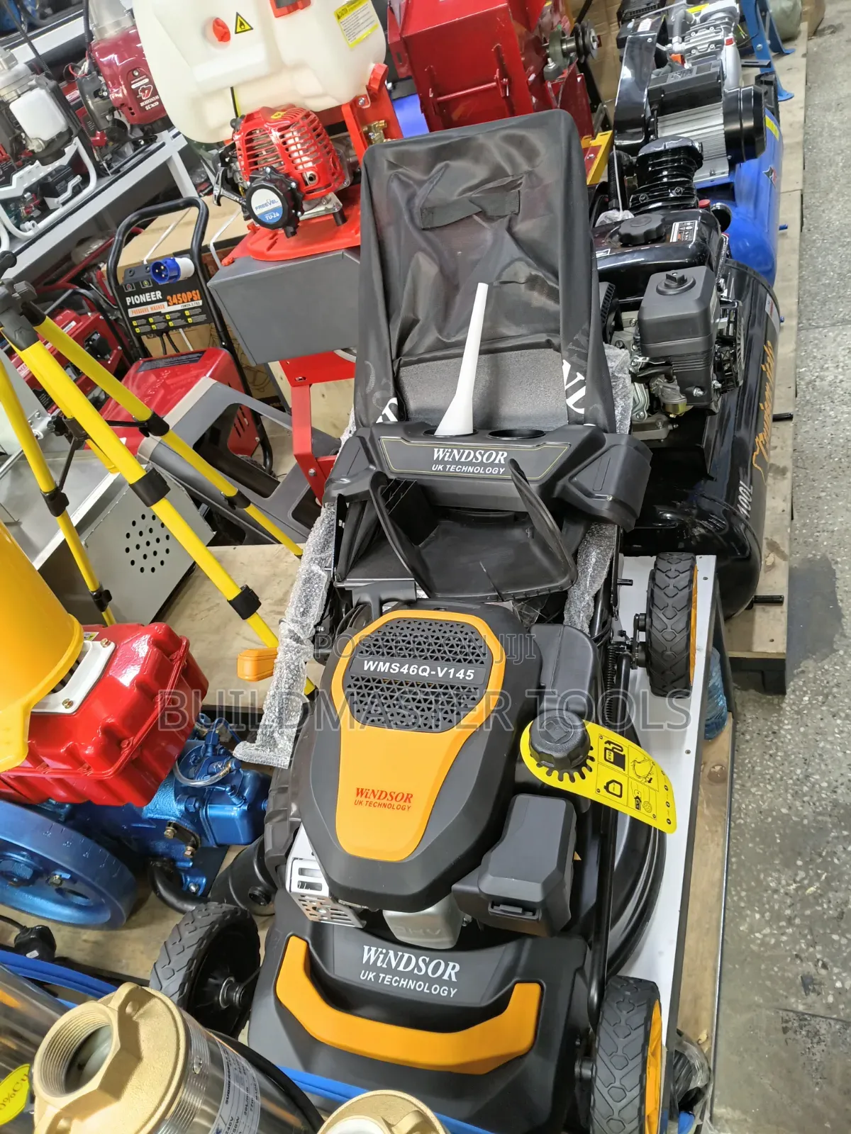 Windsor WMS46Q-V145 Petrol-Powered Lawnmower