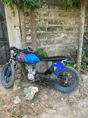 Honda CB 2023 Blue