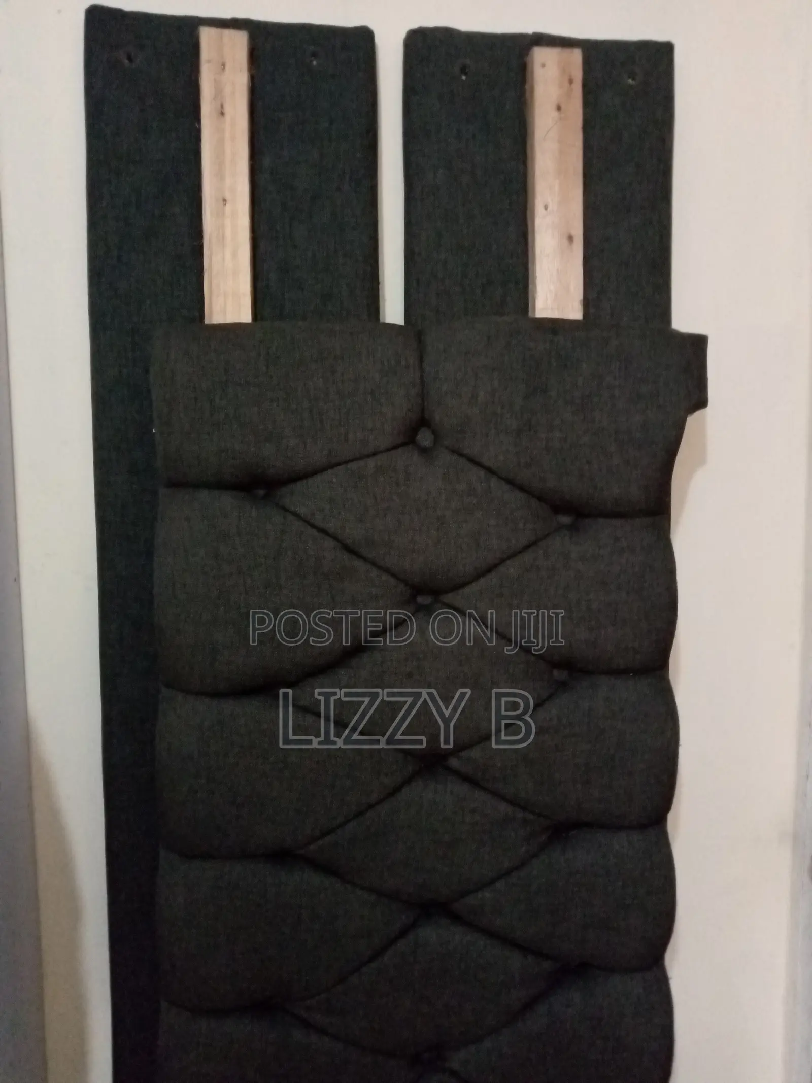 Quick Sale 5by6 Chester Bed